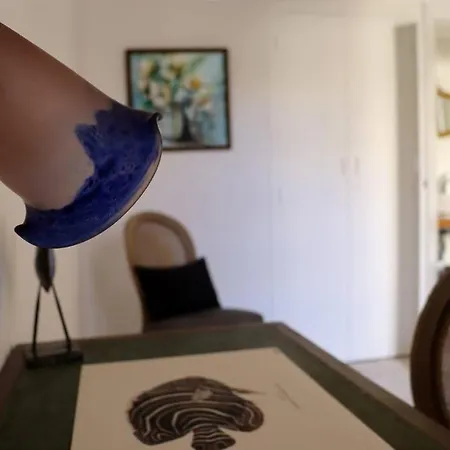 Place Aux Herbes Elegance Renaissance Uzès