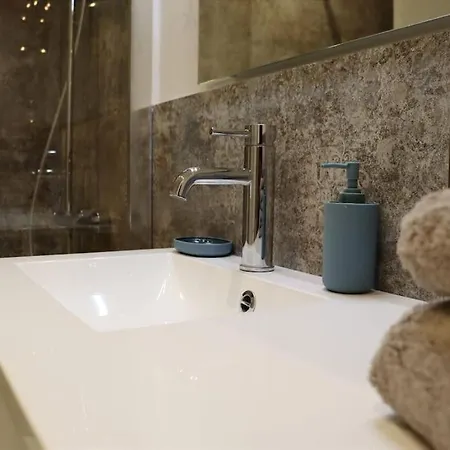 Apartamento Place Aux Herbes Elegance Renaissance