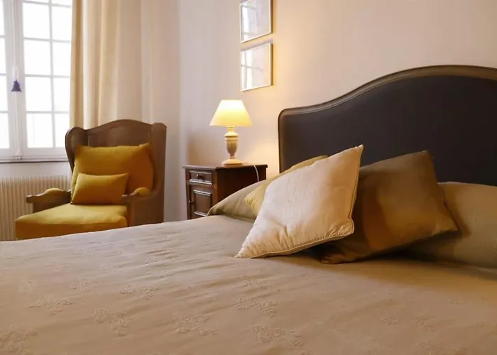 Place Aux Herbes Elegance Renaissance Διαμέρισμα