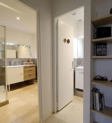 Place Aux Herbes Elegance Renaissance *