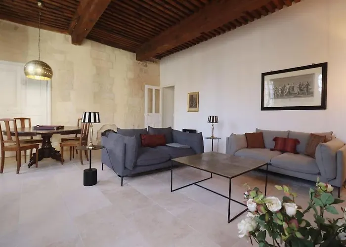 Place Aux Herbes Elegance Renaissance Apartamento
