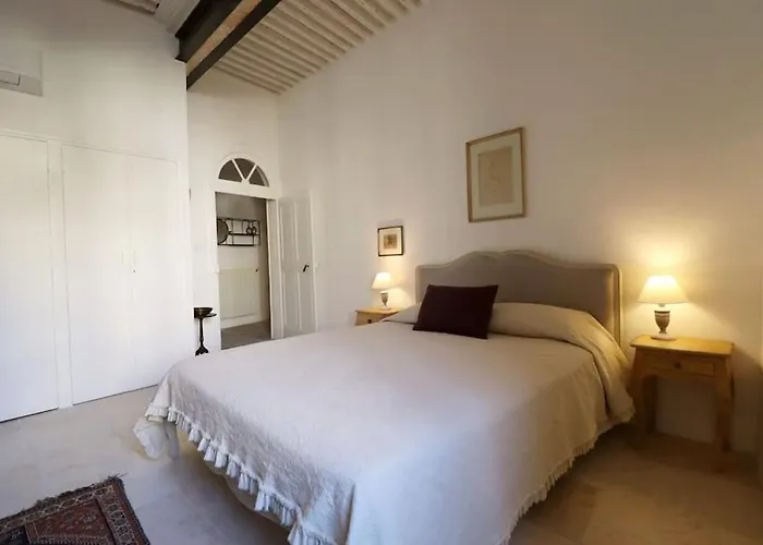 Place Aux Herbes Elegance Renaissance Διαμέρισμα Uzès